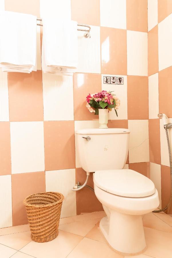 Pn Gold Resort Bangszen Kültér fotó