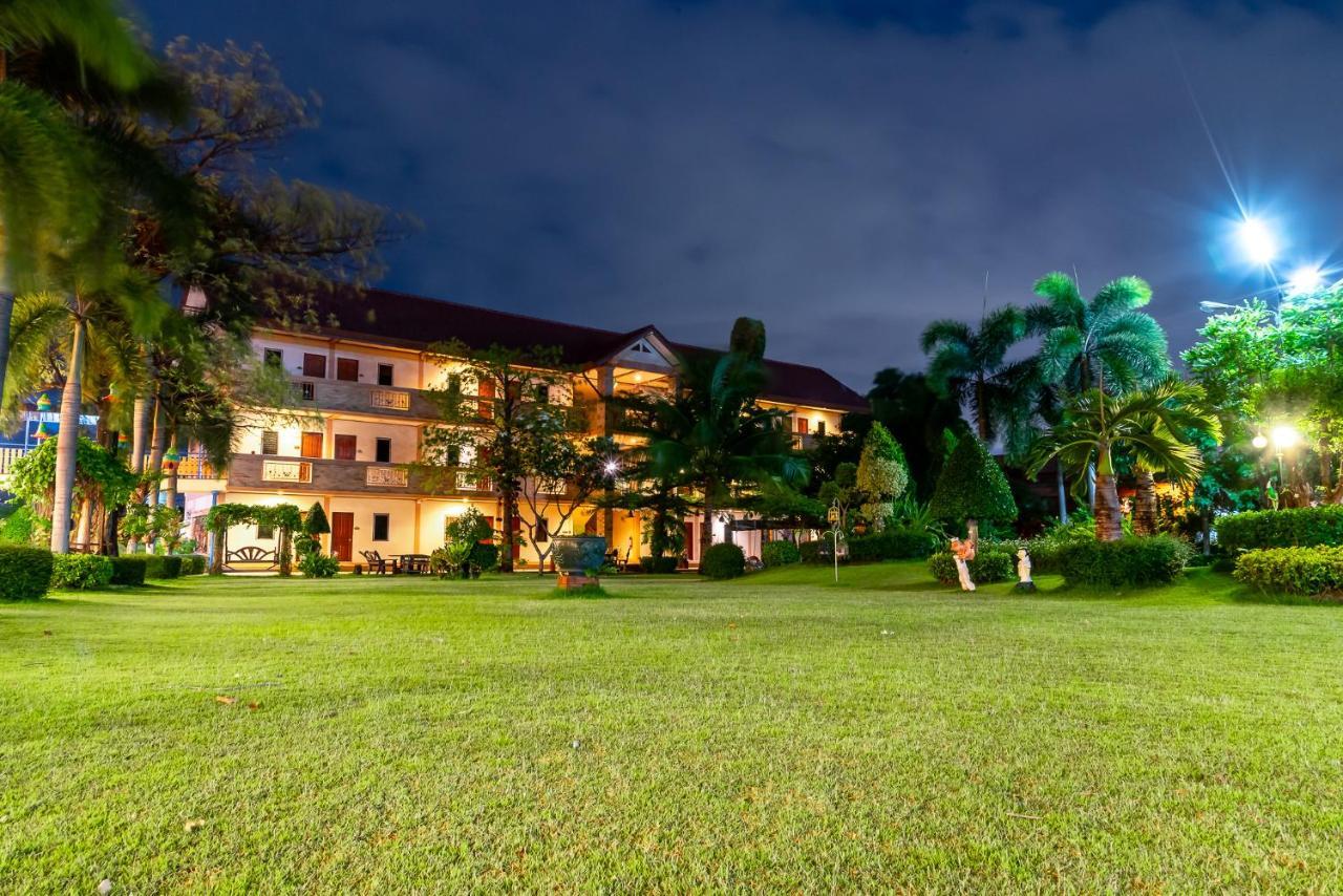 Pn Gold Resort Bangszen Kültér fotó
