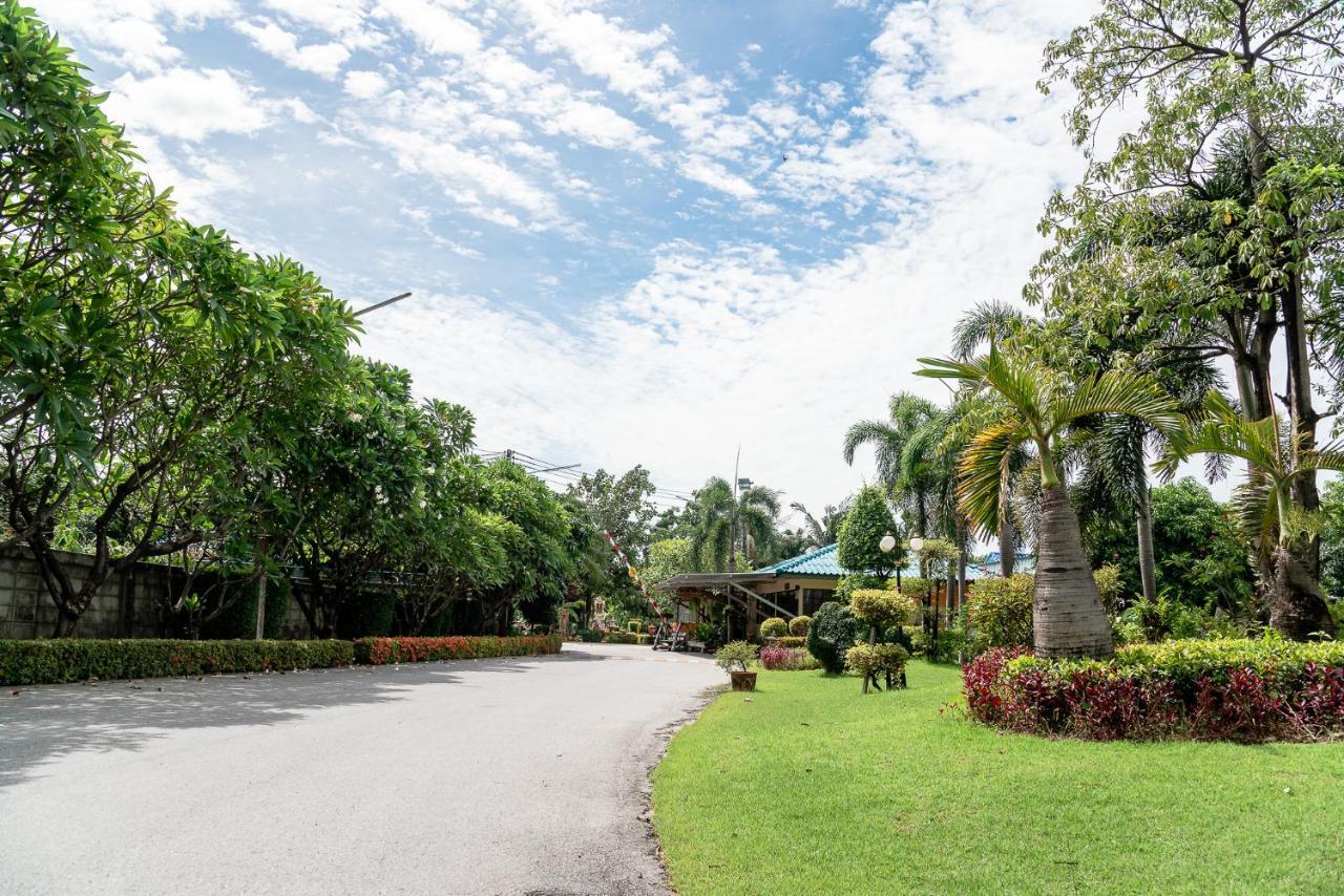 Pn Gold Resort Bangszen Kültér fotó