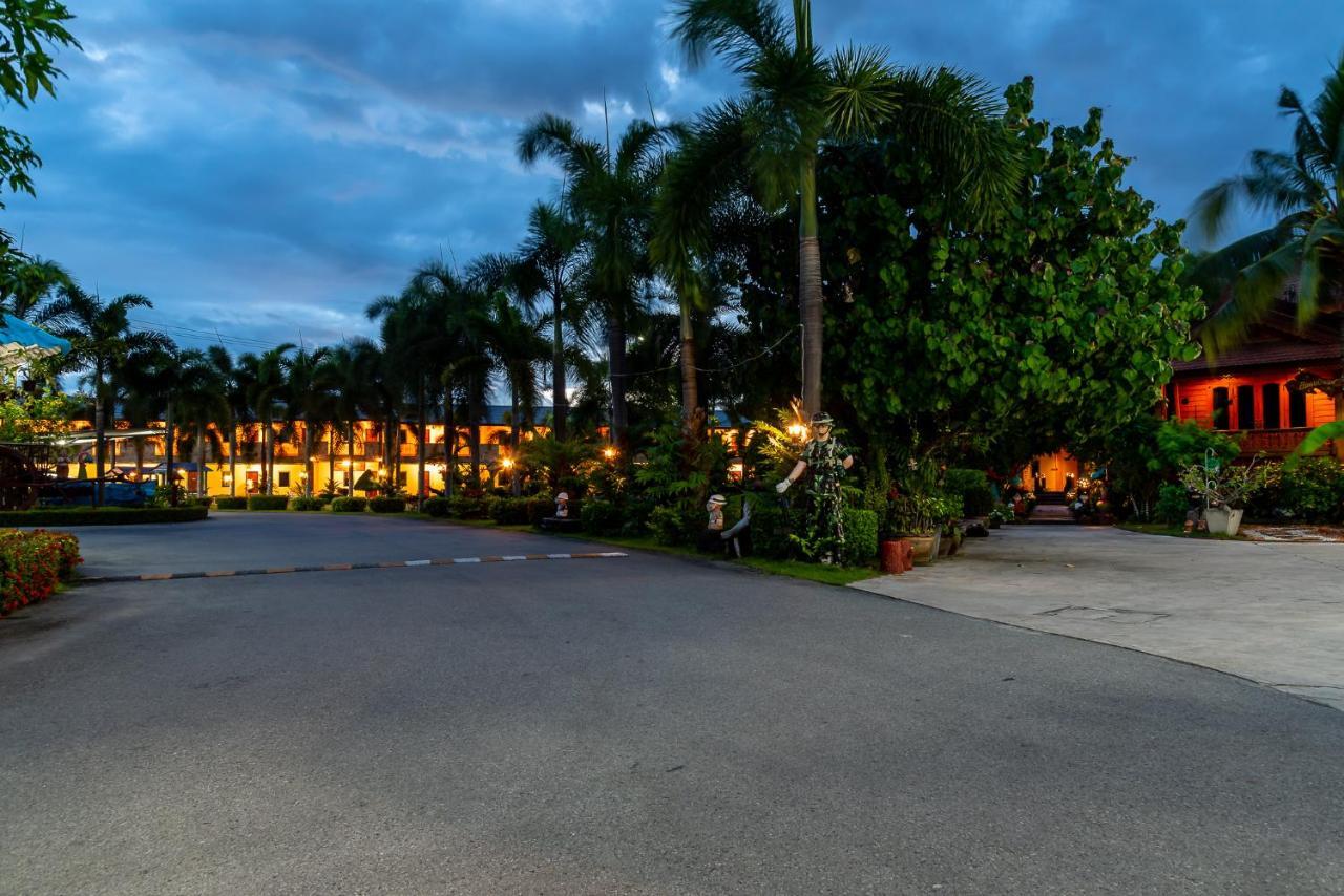 Pn Gold Resort Bangszen Kültér fotó