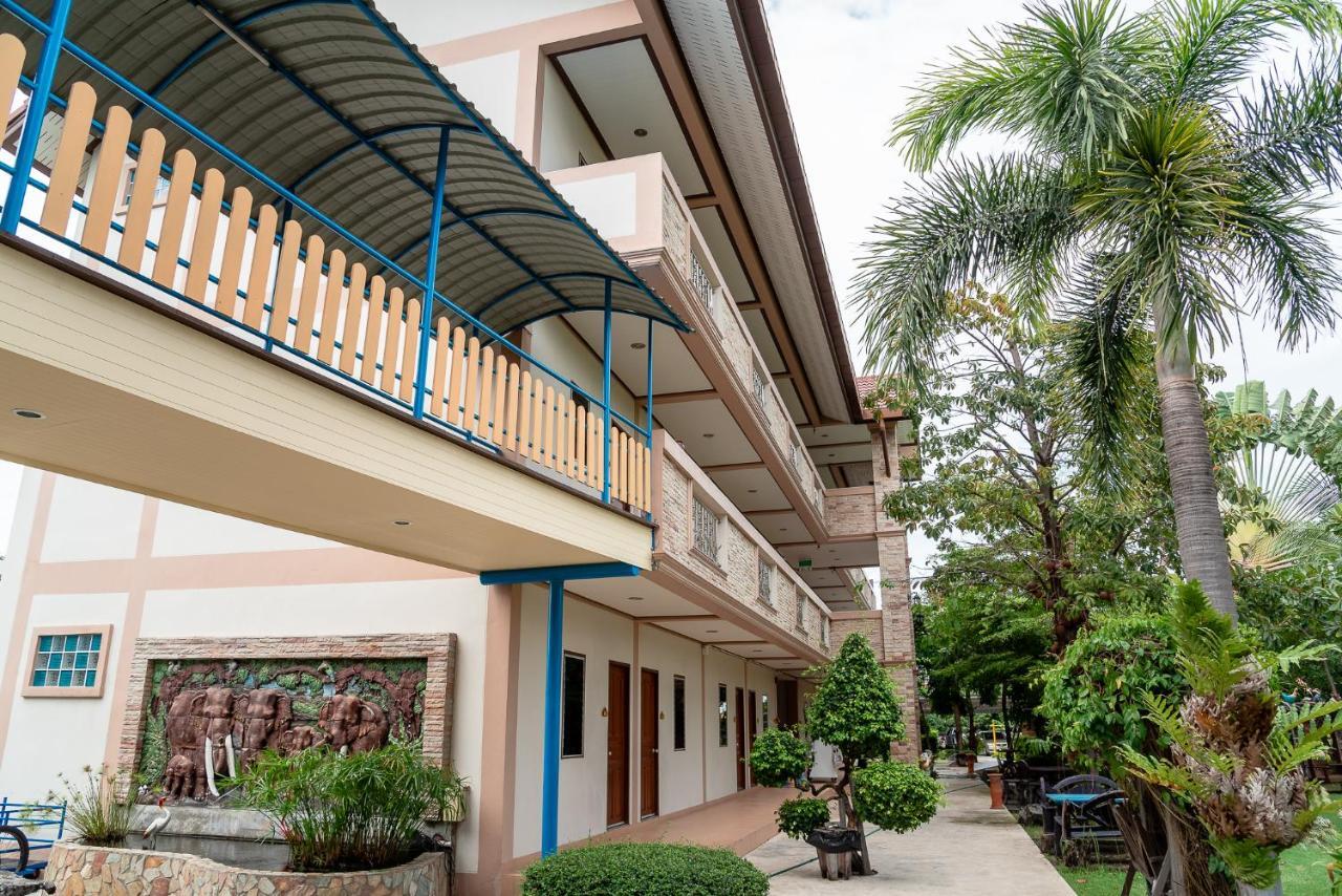 Pn Gold Resort Bangszen Kültér fotó
